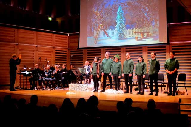 Sylvester McCoy and Cast - Little Fir Tree